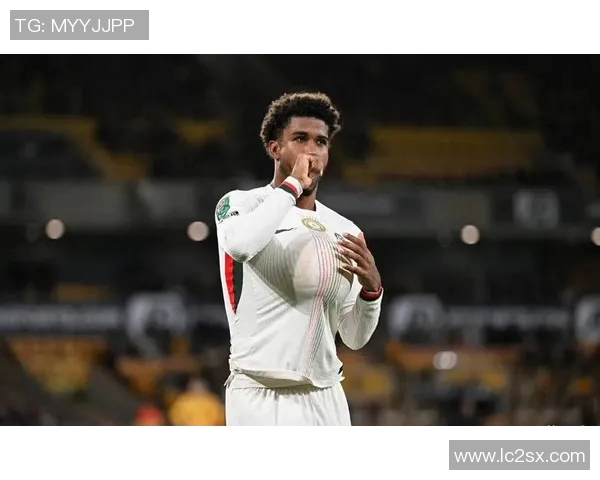 盘点足坛巨星独特球风与魅力展现不同风采